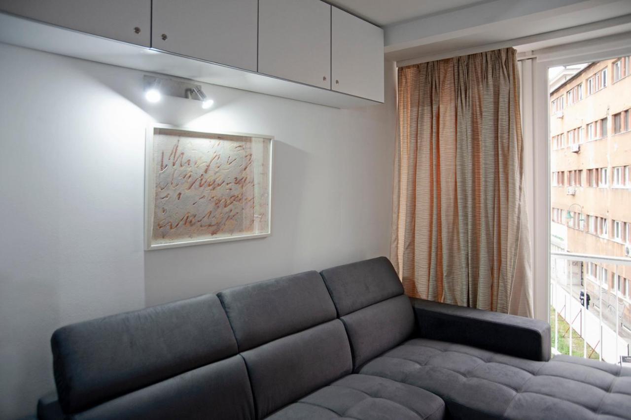 Studio Apartment Theatre View Sarajevo Exterior foto